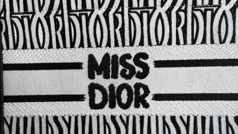 chr1st1an D10r shopping bags